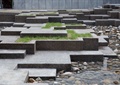 卵石水池,台阶,种植池,矮墙