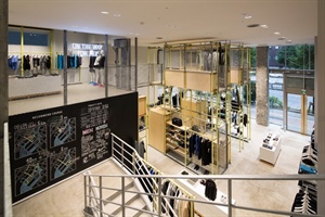 鞋店某时尚店百货公司装修设计 展示架楼梯过道地面铺装百货公司 设计师图库