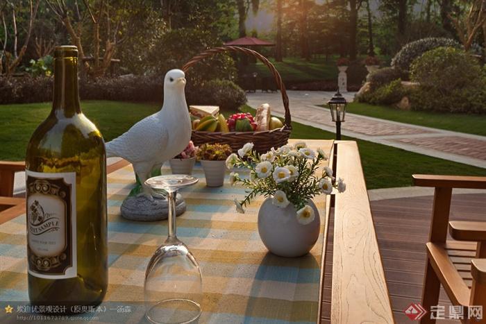 餐桌,酒瓶,鸽子,花瓶