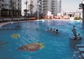 游泳池景观,海豚雕塑,铁艺栏杆