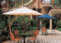 阳伞,桌椅,地面铺装,庭院景观