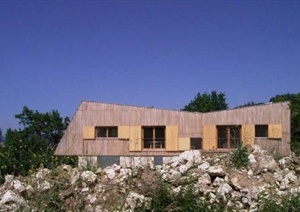 某两层山间小屋建筑设计JPG实景图