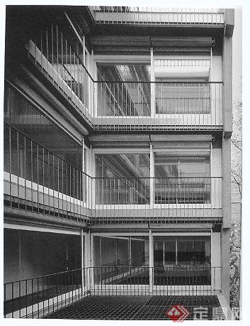 Schutzenmattstrasse的公寓大楼建筑实景及方案(3)