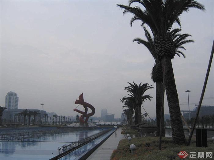 雕塑水景,雕塑广场,棕榈树棕榈