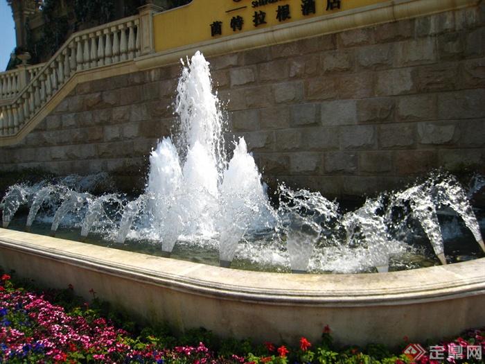 喷泉水池景观,花卉植物,矮墙,酒店景观