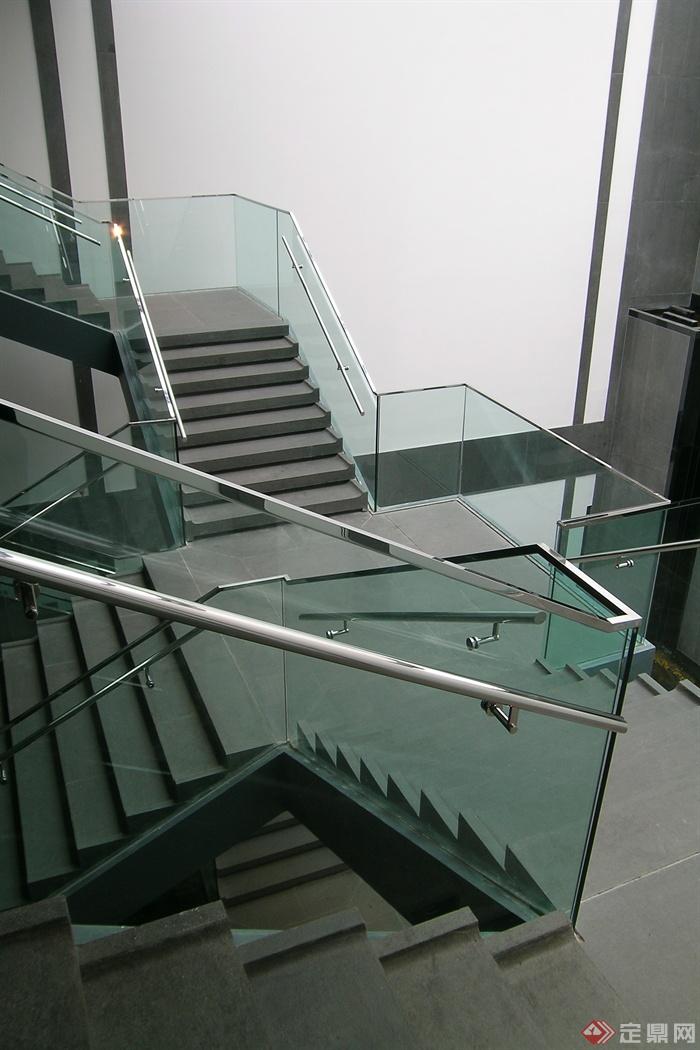 楼梯,玻璃栏杆,地面铺装,博物馆
