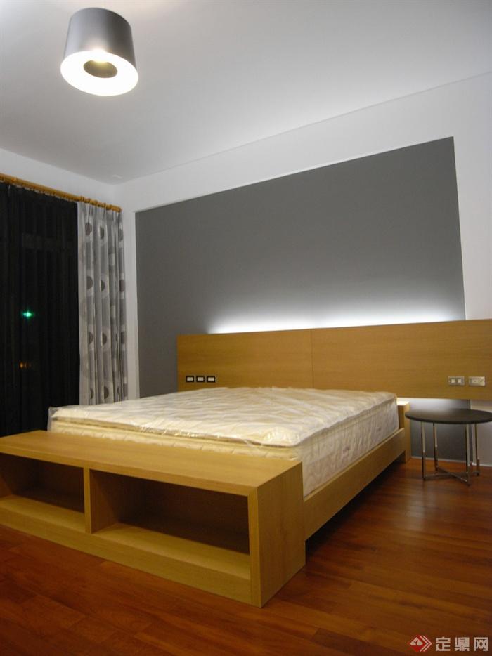 卧室,床,床尾凳,木地板