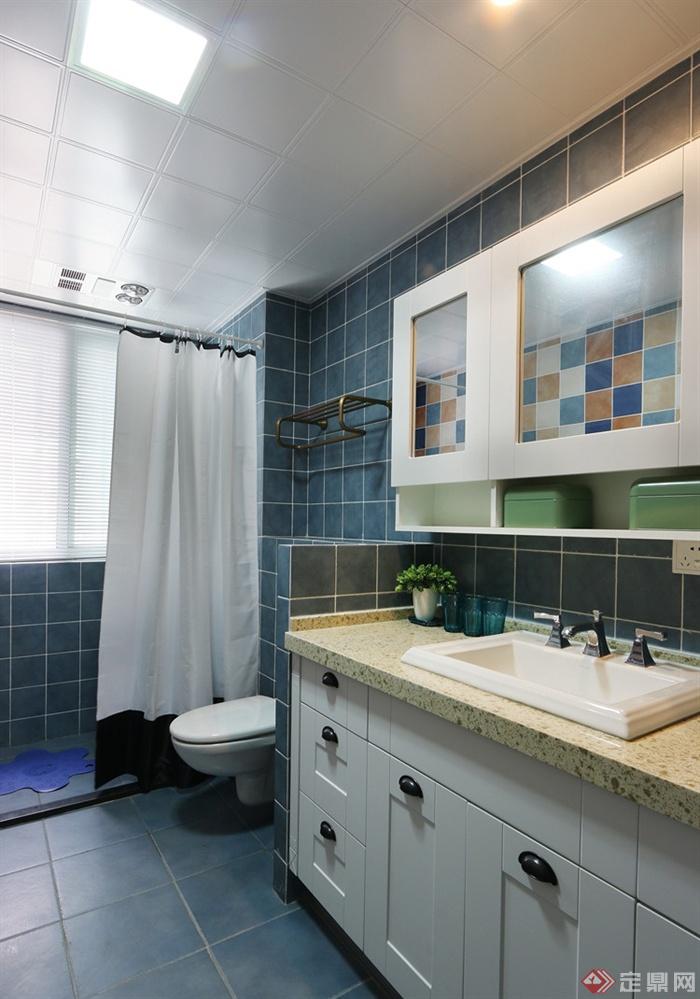 卫生间设计,淋浴房,洗手池,镜子,马桶